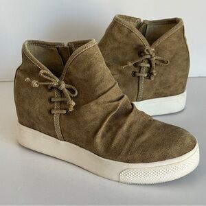 Very G Women's Wedge Sneakers Canvas Size 7.5